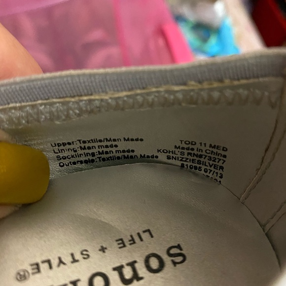 Sequins  formal shoes - Picture 3 of 3